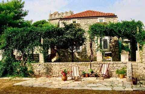 "Villa Kastil, Lumbarda";