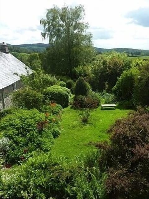 garden and views to south