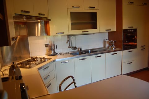 Well equipped kitchen