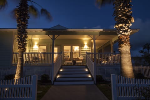 Enjoy evening strolls in the neighborhood 