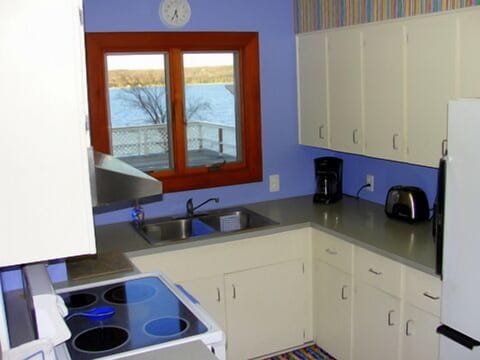 Kitchen (check the view!)