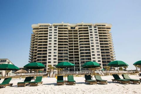 Vacation right on the beach and our sugar white sand!
