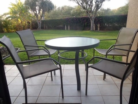 Ground floor lanai - easy access to pool, BBQ and beach
