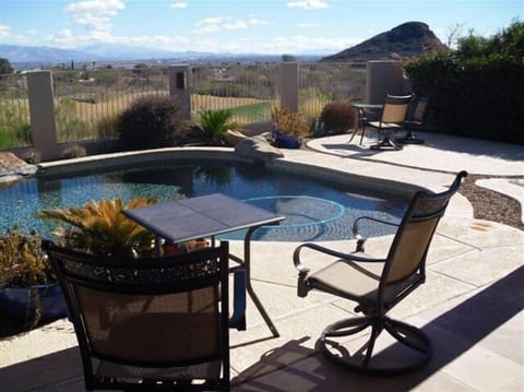 view to hole 3 coyote nine of the starr pass marriott golf course!