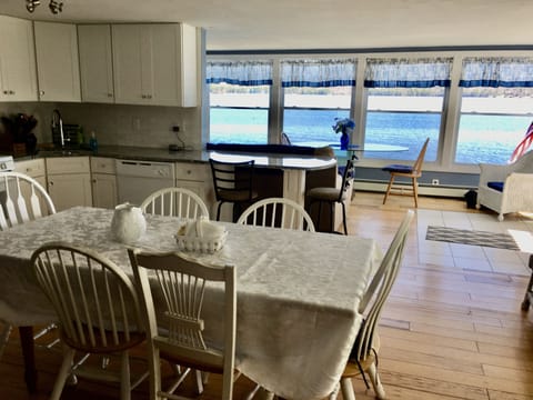 Kitchen and living room 