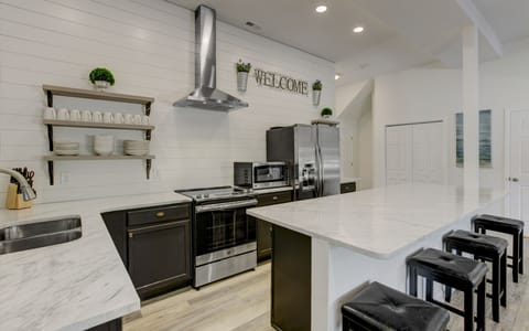 Amazing kitchen you need to spend time in!