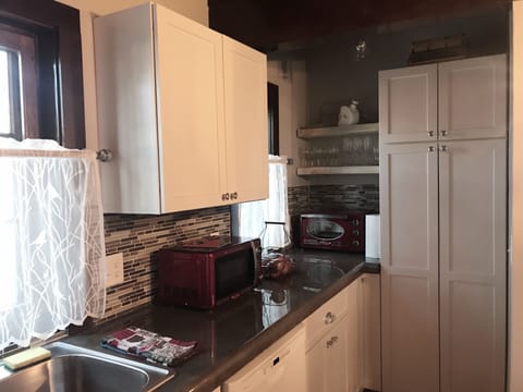 Plenty of room to store your groceries.
