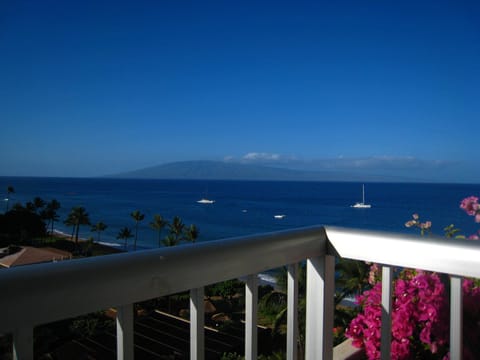 Island of Lanai from Whaler 1063 lanai (porch)