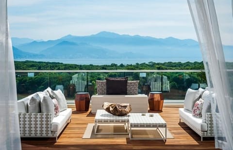 Perfect balcony for entertaining