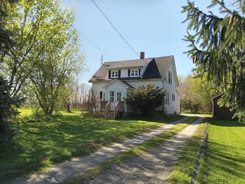 The Farmhouse, a welcoming country home from the 1940s