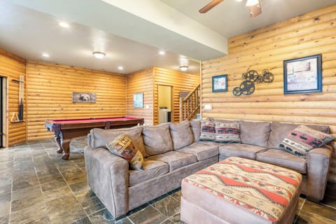 Overview of the downstairs living room with sleeper sofa!