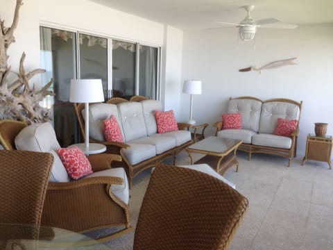 Your lanai overlooking the ocean!