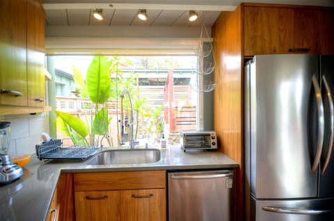 Fully-Stocked Kitchen