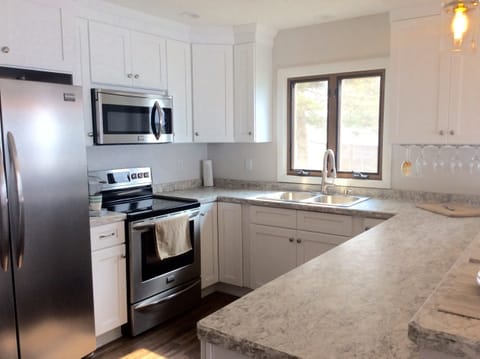 Plenty of Countertop Space for Cooking