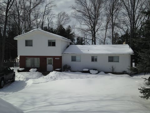 Winter has skiing, snowboarding, snowshoeing, and snowmobiling all in 3-7 miles