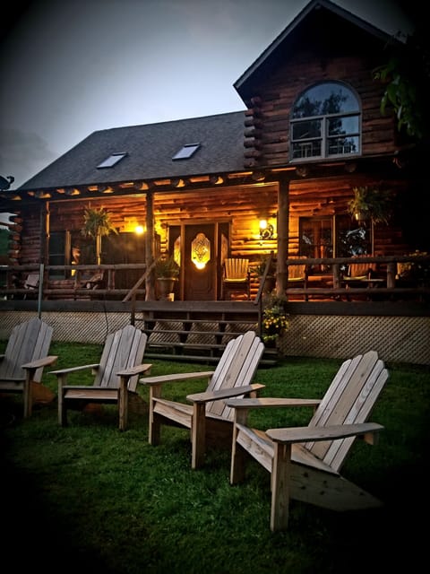 Welcome to Whitetail Lodge! 
Our Endless Mountains Getaways--
