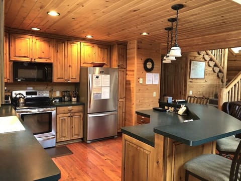 Kitchen has all new stainless steel appliances!