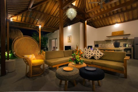 #L1 12BR Seminyak Oberoi 700m beach