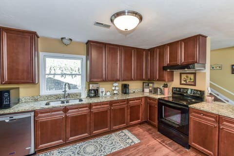 regular and keurig coffee makers