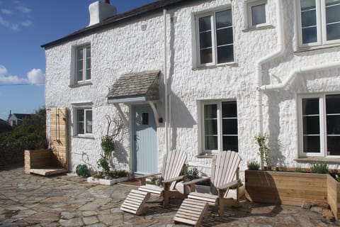 Millook House Courtyard
