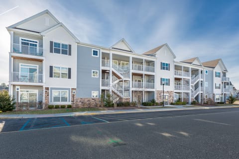 Welcome to The Grande at Canal Pointe!