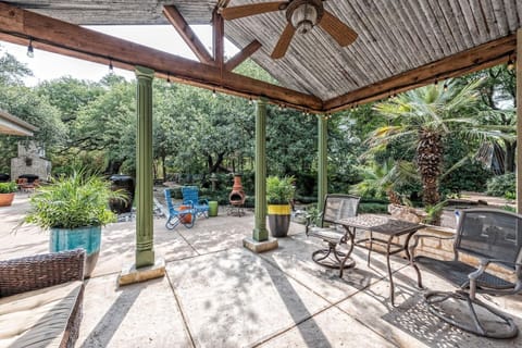 Front Porch Sitting Area