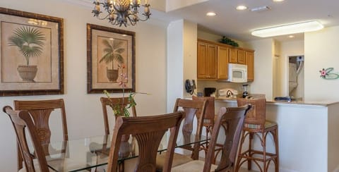 Dining Room, Indoors, Room, Chair, Furniture