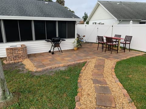 Lovely back yard patio - great place to kick back and relax!