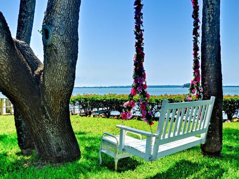 Waterside Cottage vacation rental