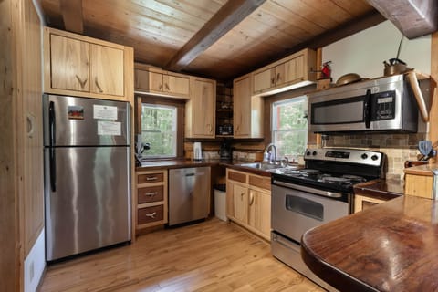 f149d328-1551-4f74-a2eb-40d037890d62