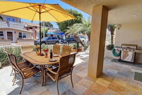 HUGE patio with dining seating for six, gas BBQ and 500Mb/s WIFI throughout house and patio