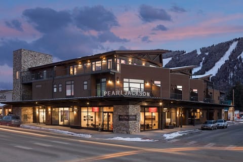 Pearl at Jackson 302 - Jackson Hole, WY - Luxury Villa Rental
