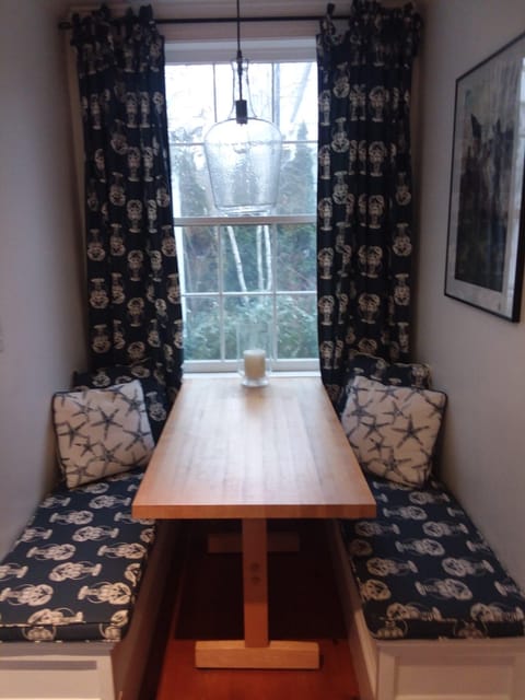 Cozy breakfast nook, perfect for intimate casual meals