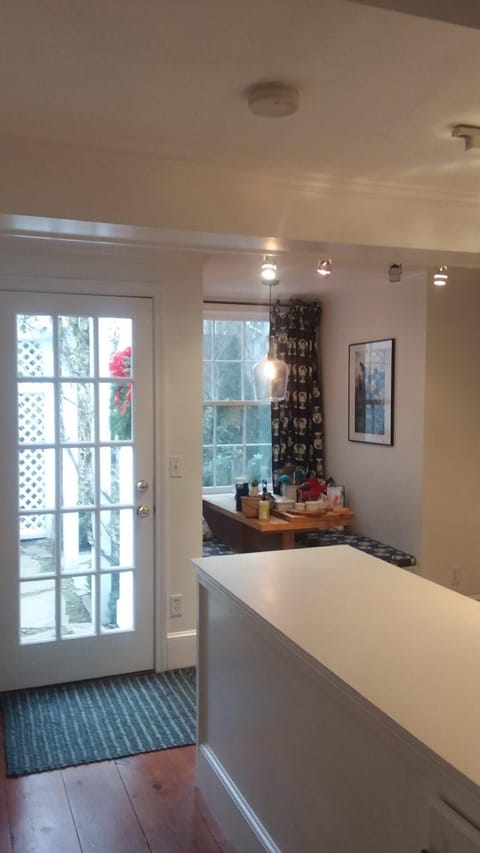 Kitchen and breakfast nook