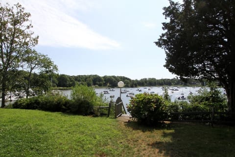 Panoramic view of Meeting House Pond from lawn