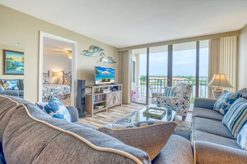 Living Room - Updated furnishings