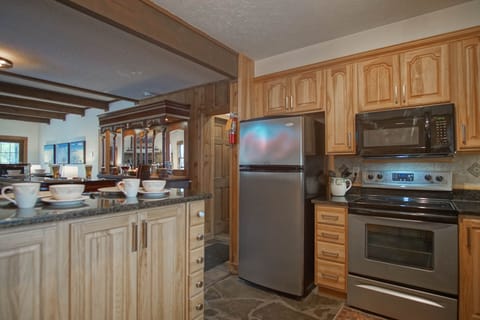 Here is the kitchen.