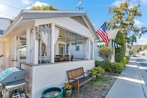 234CL - Fairweather Cottage - Front of House