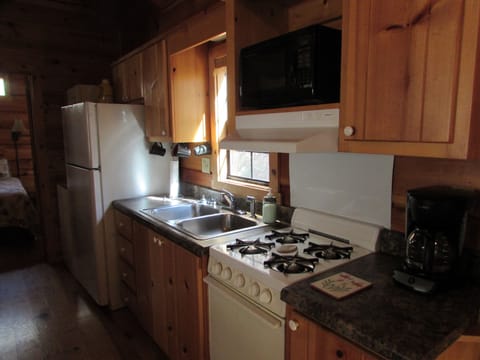 Full kitchen with utensils