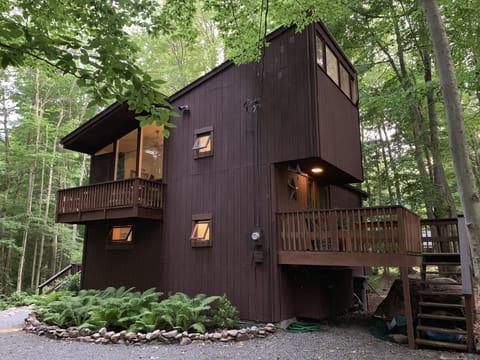 Entry Deck at Front Door