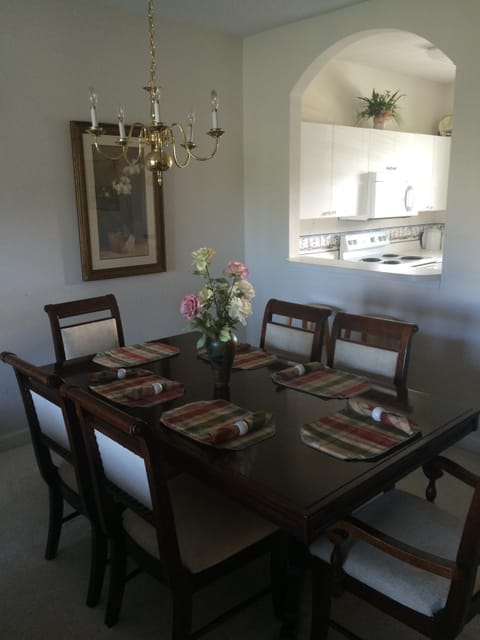 Formal Dinette 