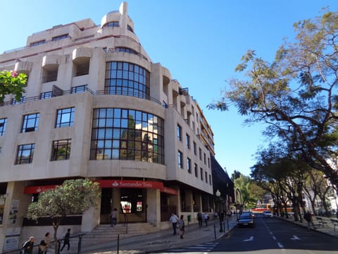 It is an amazing apartment in an unique location (Same Building as CR7 Store)