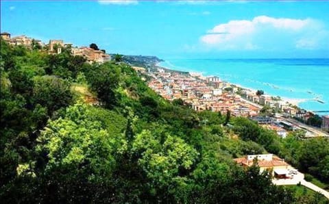Welcome to the Adriatic Coast ,this beauty beach you find on 20' from house
