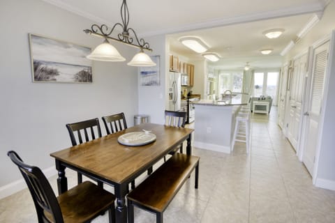 Full-Size Dinning Room