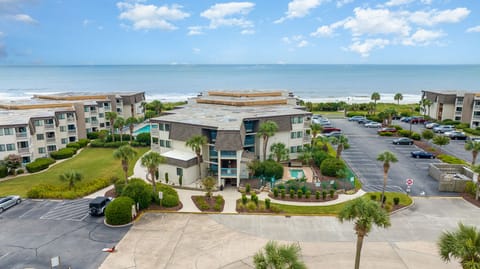 "C" building is known as the "renter's favorite".  It is directlt on the circle.