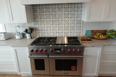 Wolf Oven - With griddle, 2 ovens