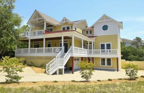 Aquaterra in the Heart of 
Duck, NC