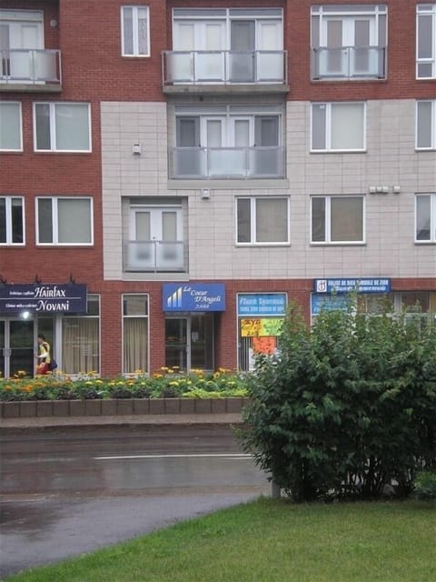 Entrance to Condo 302 on Boulevard St. Laurent