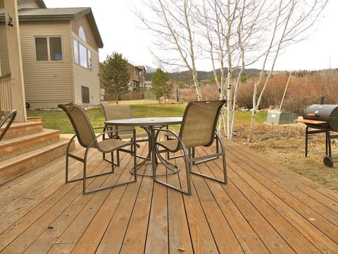 Back Deck w/ view of Red Mountain