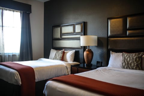 Guest Bedroom with two Double Beds